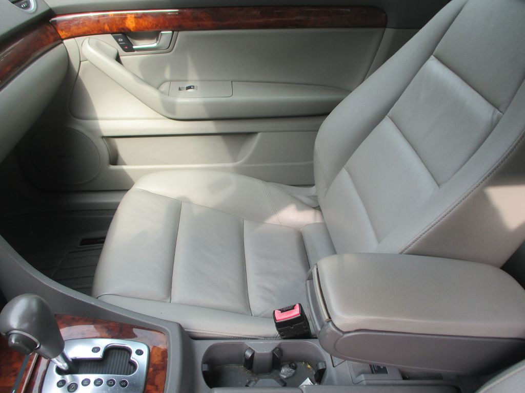 2009 Audi A4 Image 9