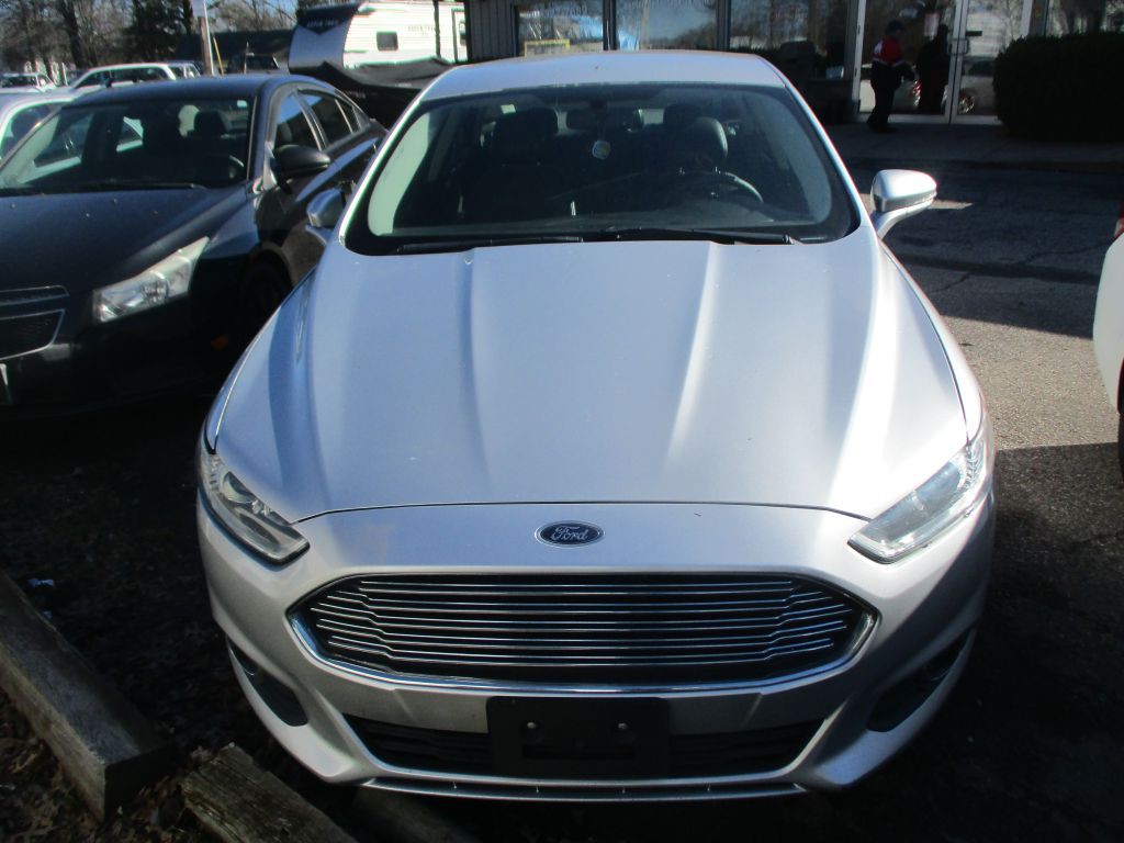 2014 Ford Fusion Image 2