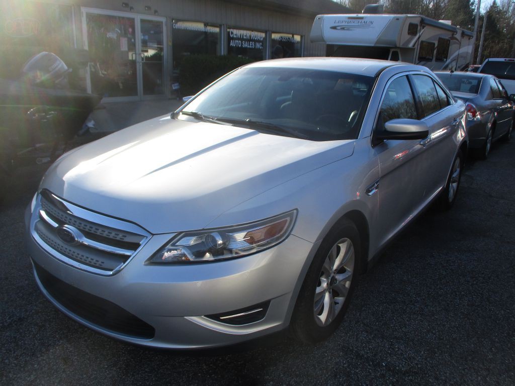 2011 Ford Taurus Image 1