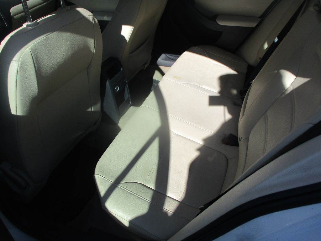 2011 Volkswagen Jetta Image 7