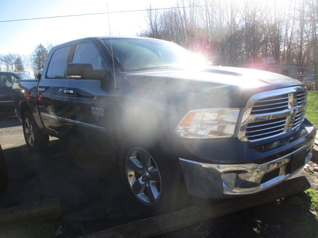 2014 RAM 1500 Image 3