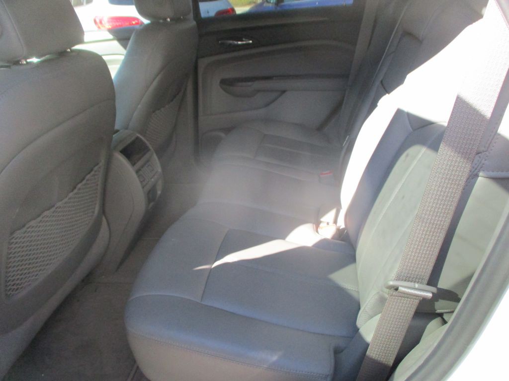 2012 Cadillac SRX Image 9