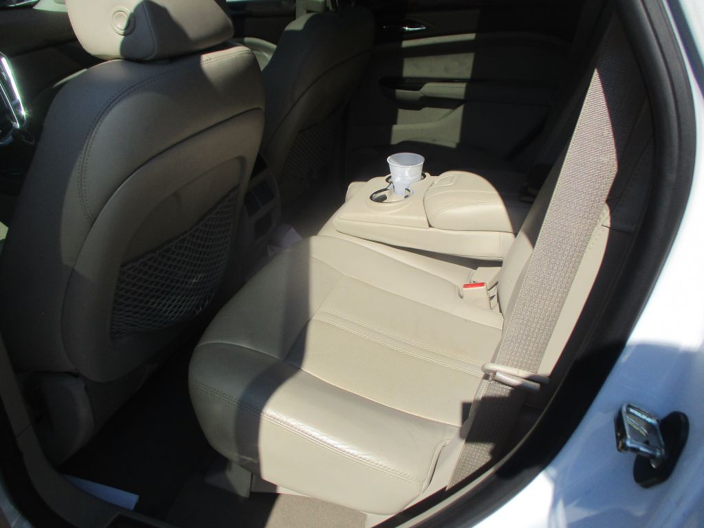 2016 Cadillac SRX Image 8
