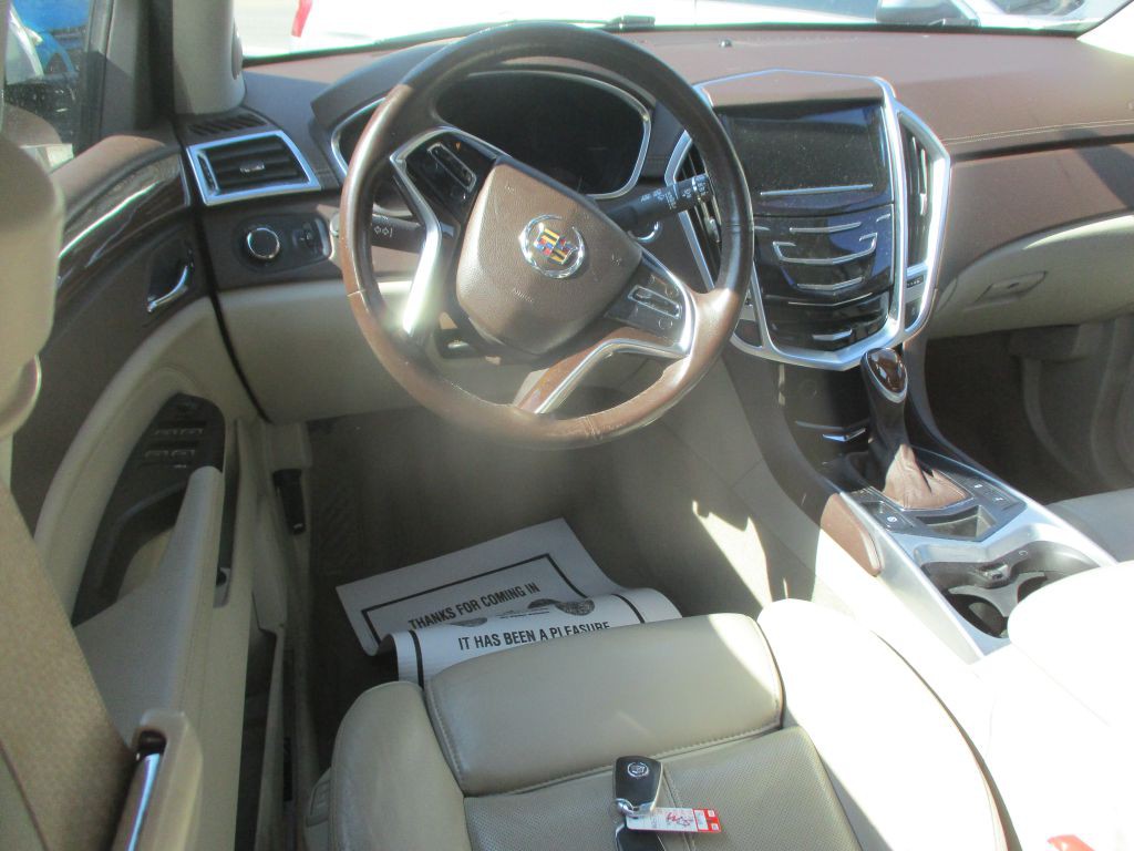 2016 Cadillac SRX Image 9
