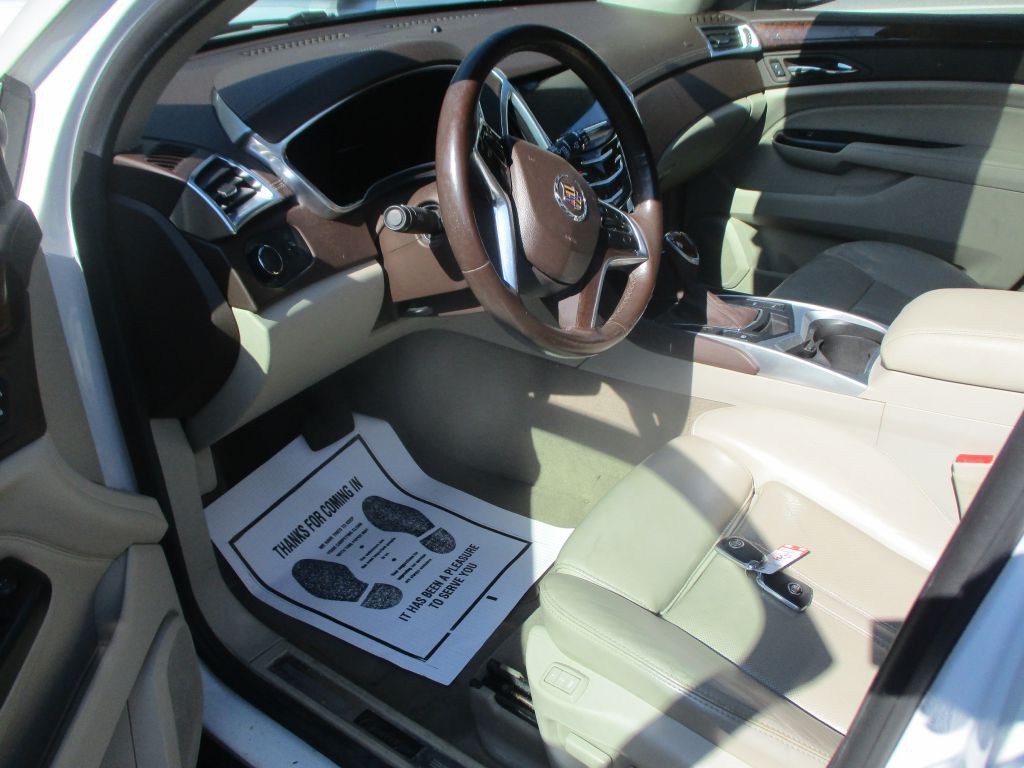 2016 Cadillac SRX Image 14