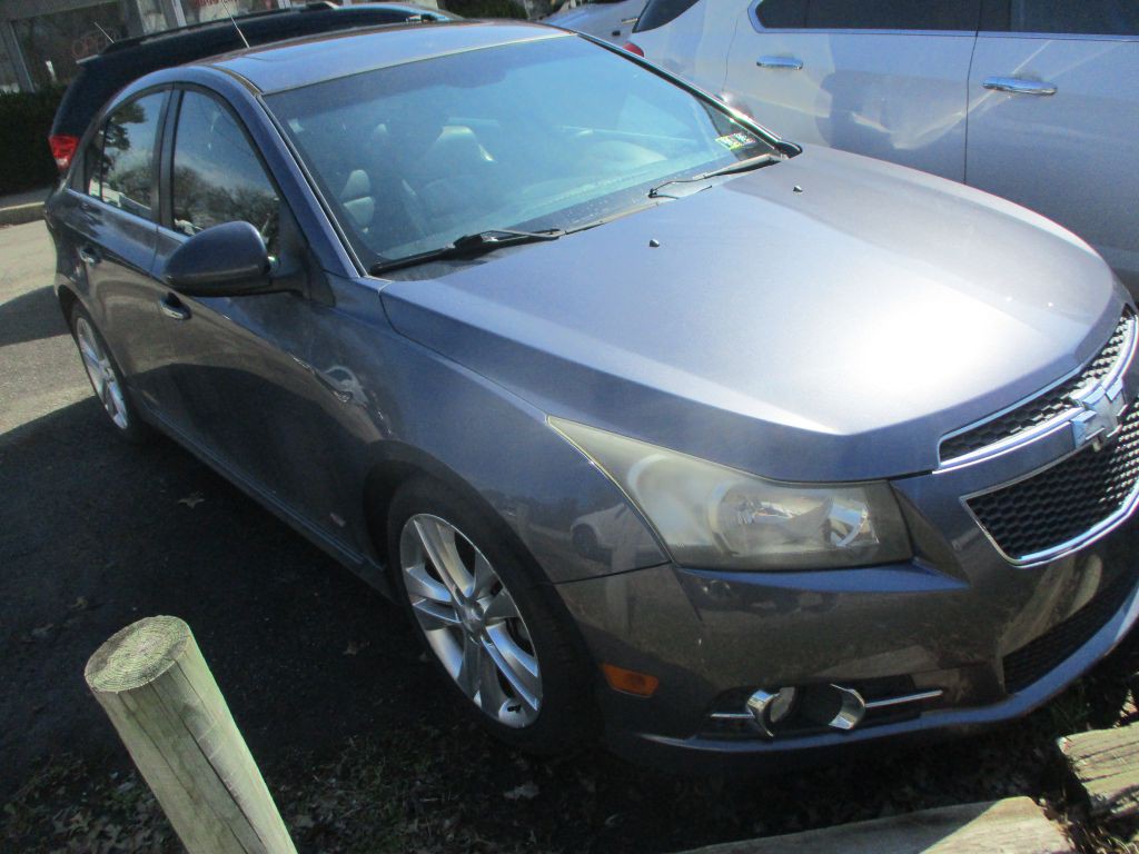 2013 Chevrolet Cruze Image 1