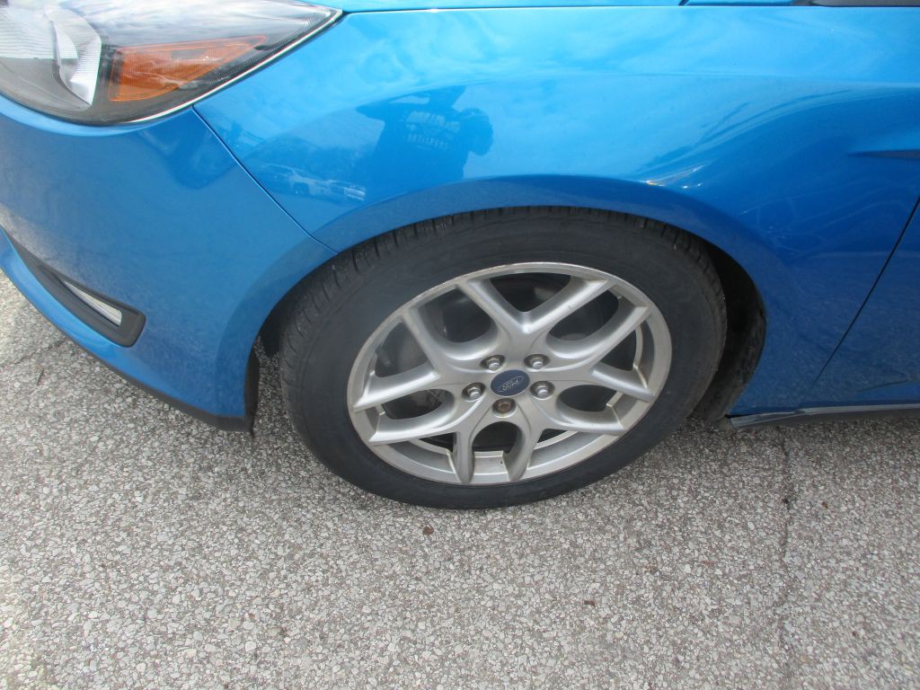 2015 Ford Focus Image 4