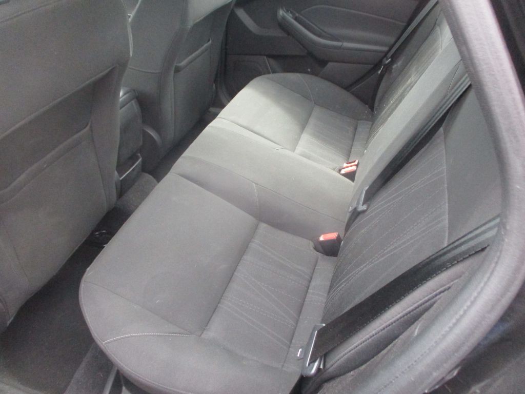 2015 Ford Focus Image 7