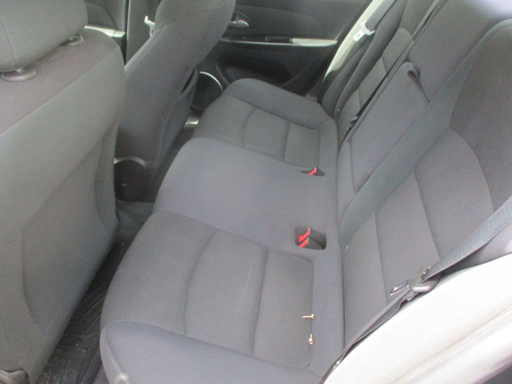 2012 Chevrolet Cruze Image 6