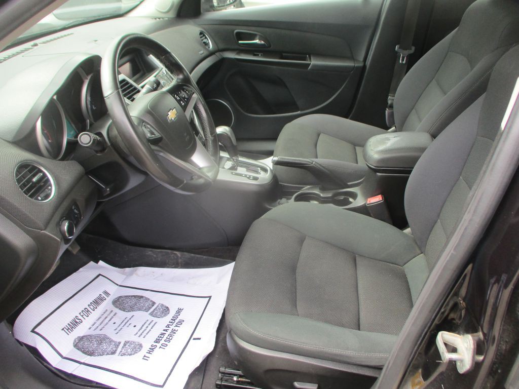 2012 Chevrolet Cruze Image 9