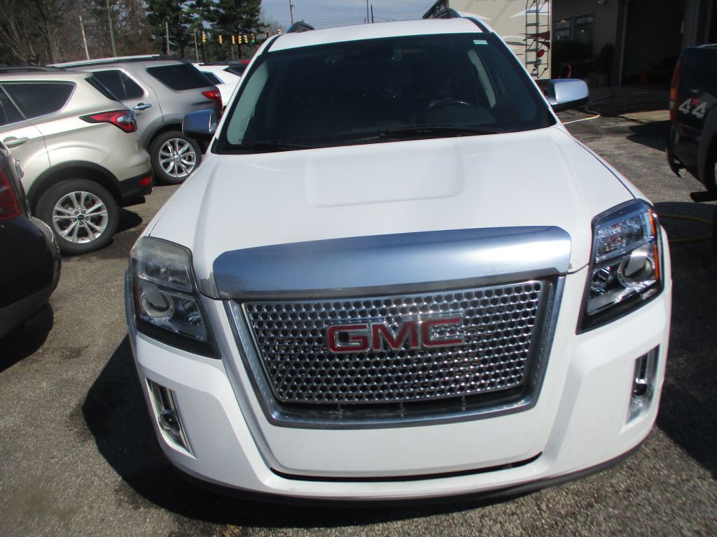 2013 GMC Terrain Image 2