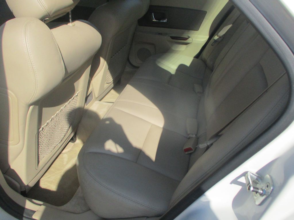 2007 Cadillac CTS Image 6