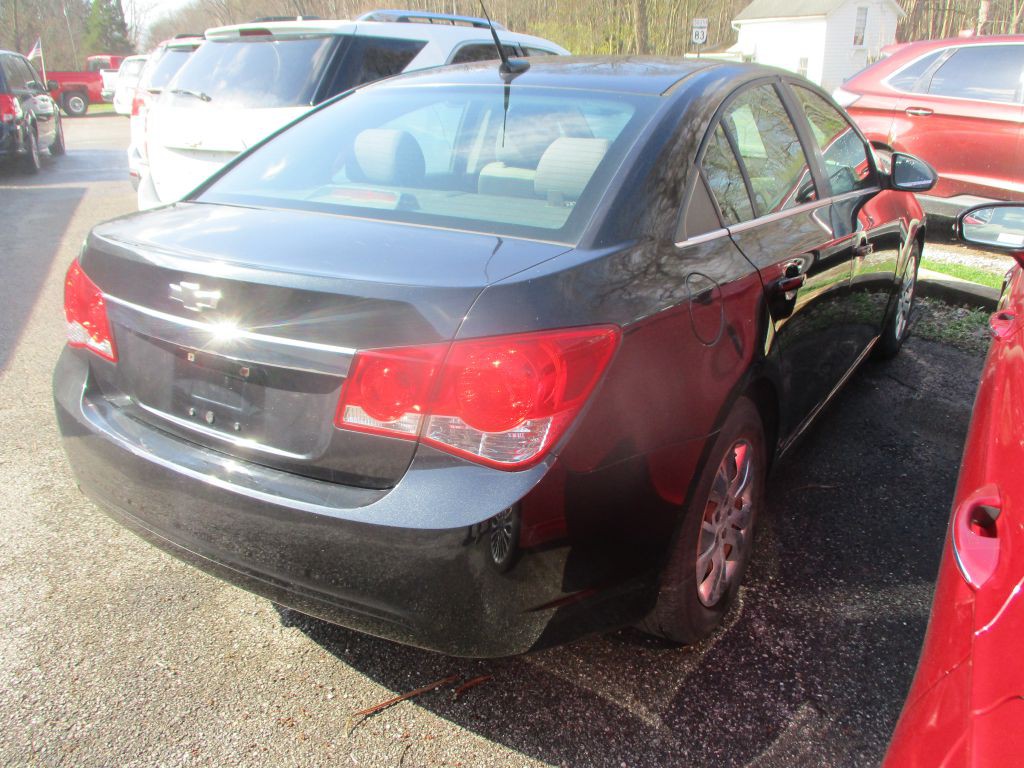 2012 Chevrolet Cruze Image 3