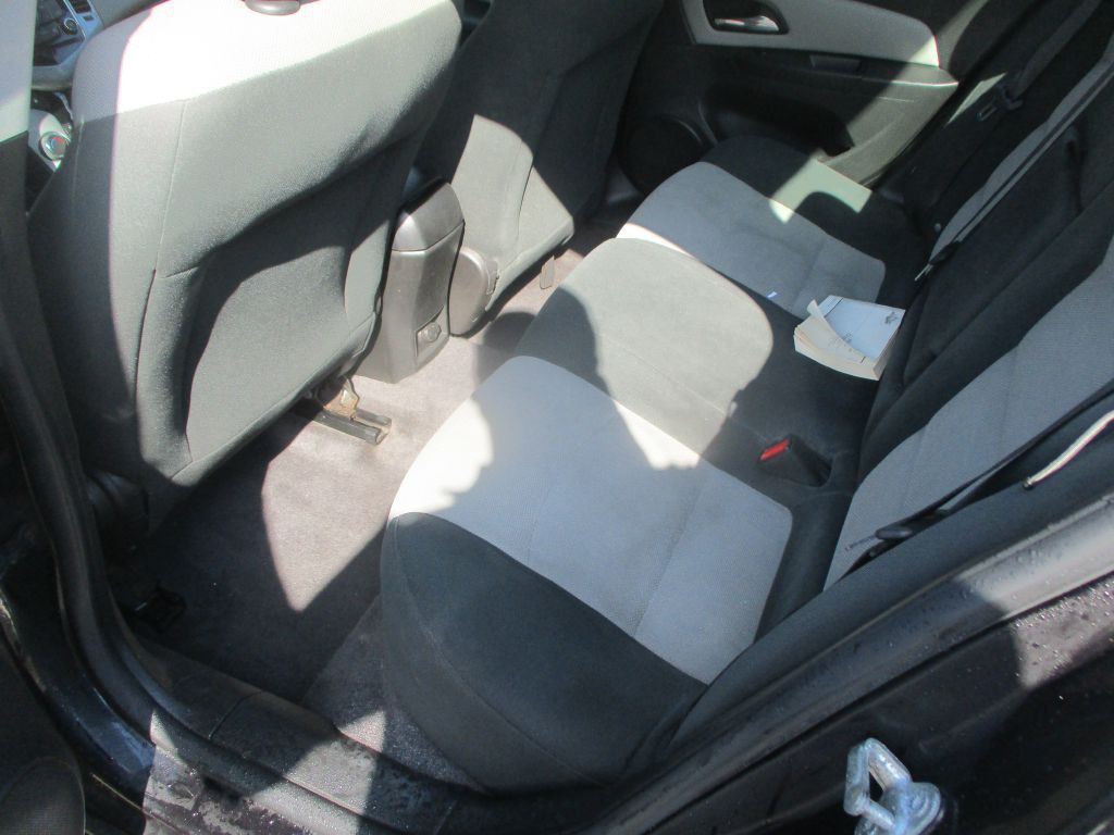 2012 Chevrolet Cruze Image 6