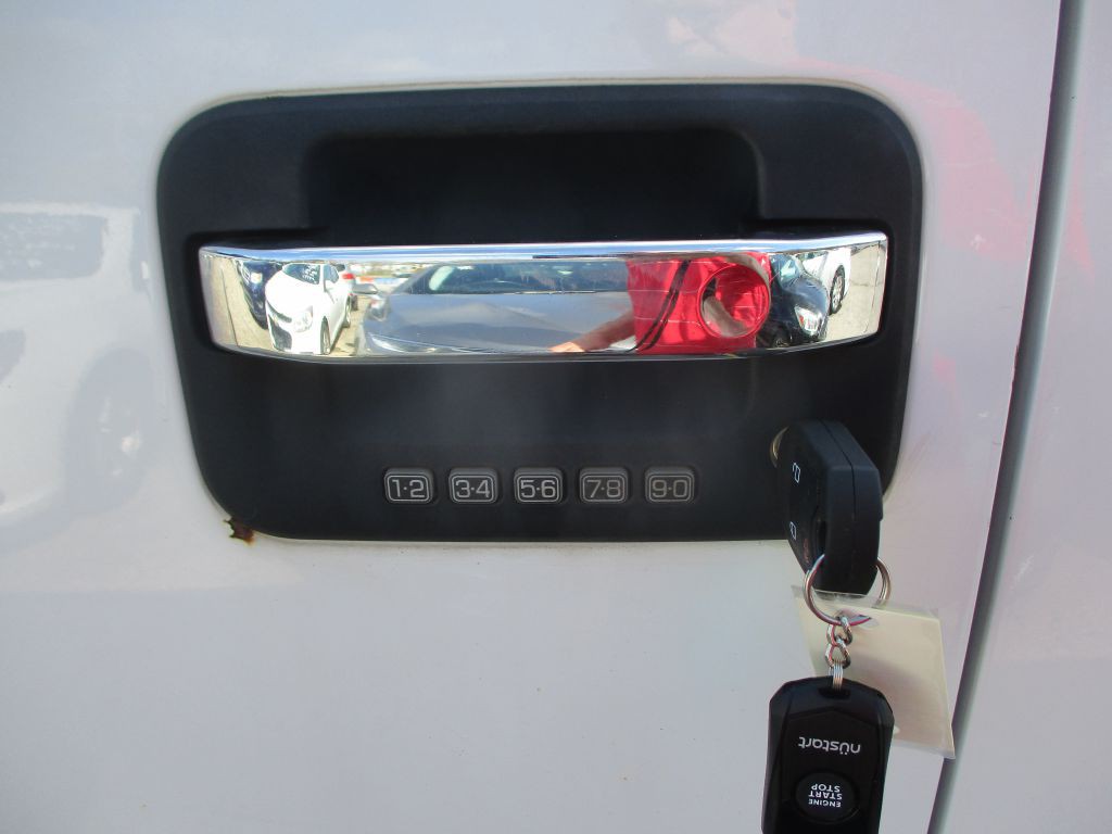 2013 Ford F-150 Image 11