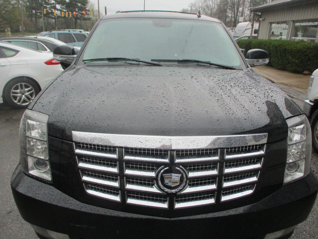 2008 Cadillac Escalade Image 2