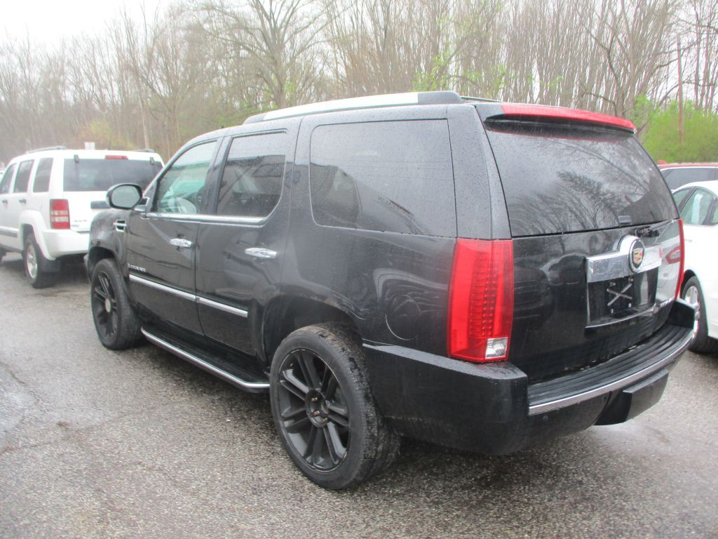 2008 Cadillac Escalade Image 5