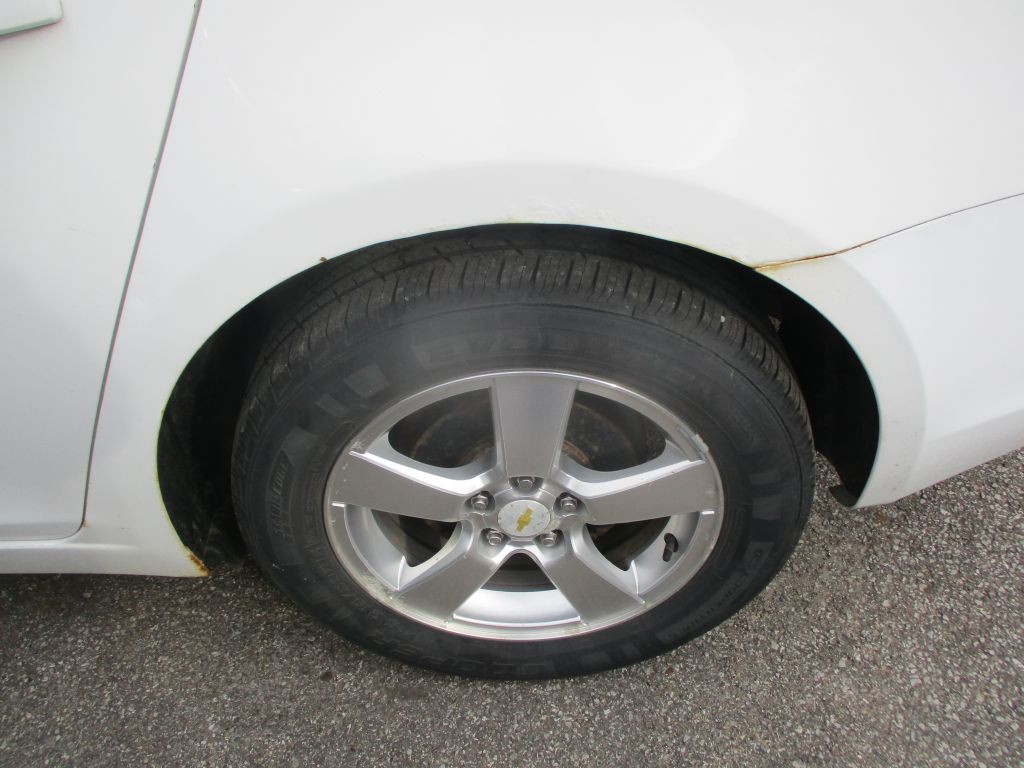 2012 Chevrolet Cruze Image 8
