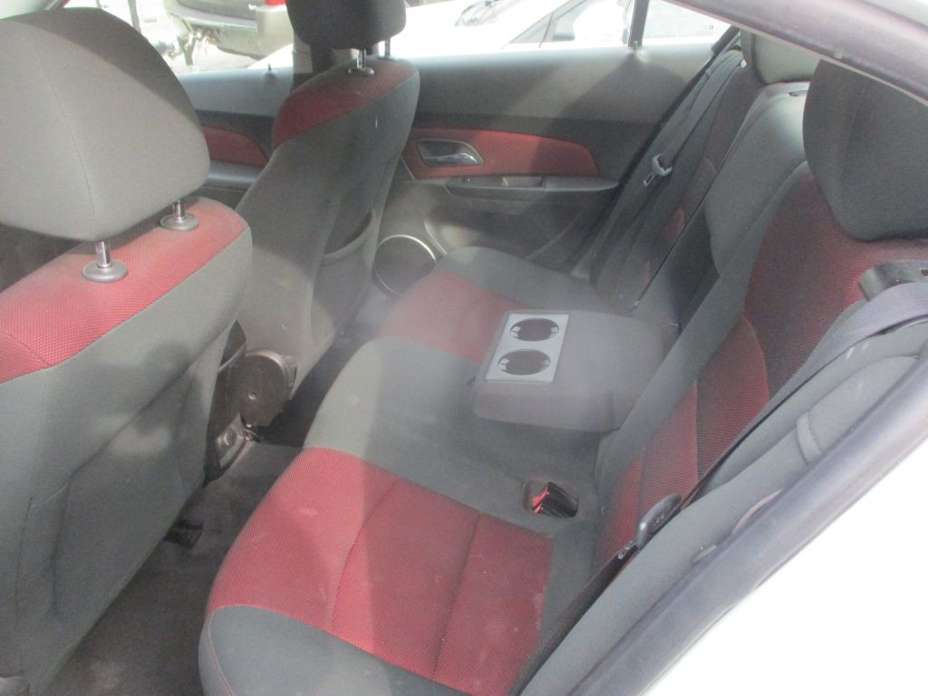2012 Chevrolet Cruze Image 12