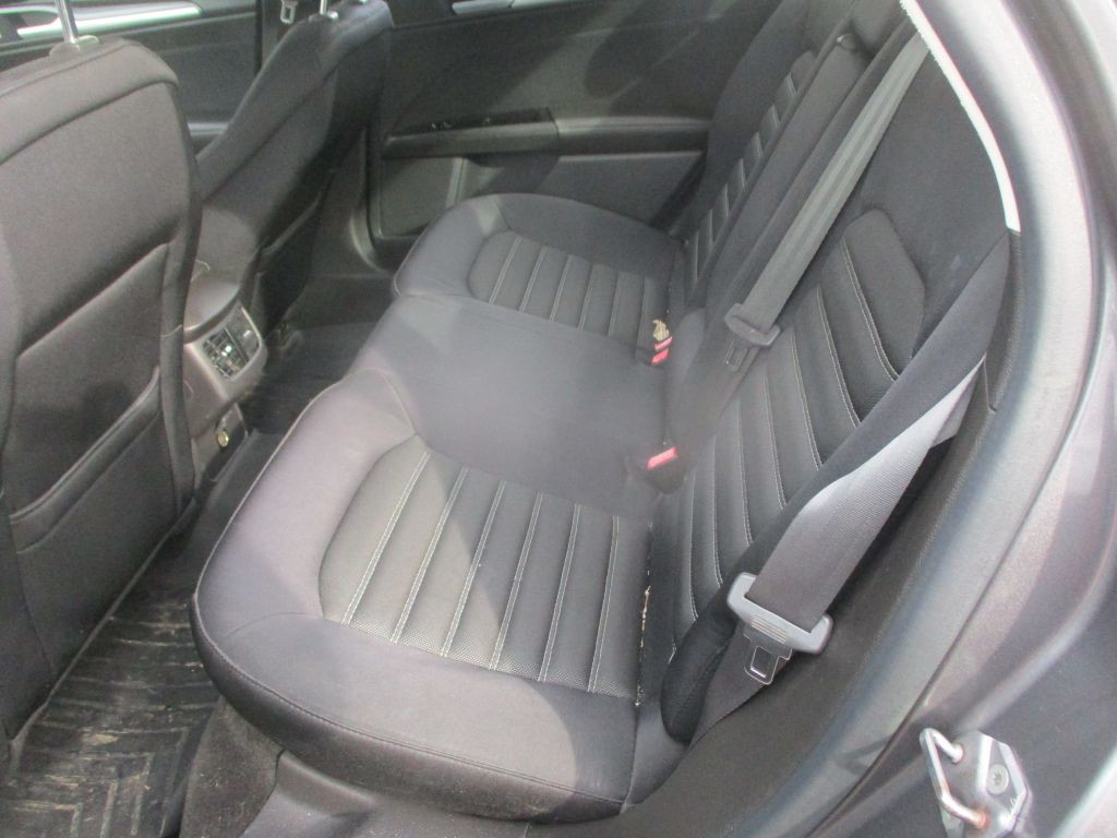 2013 Ford Fusion Image 12