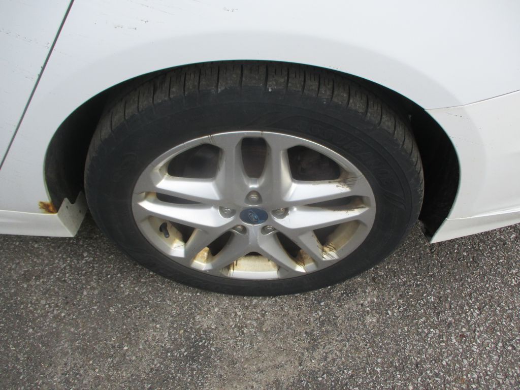 2013 Ford Fusion Image 4