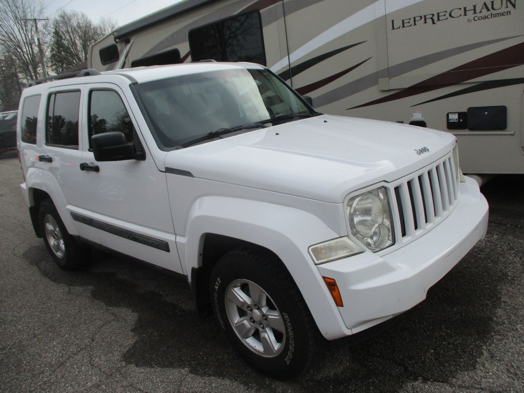 2011 Jeep Liberty Image 1