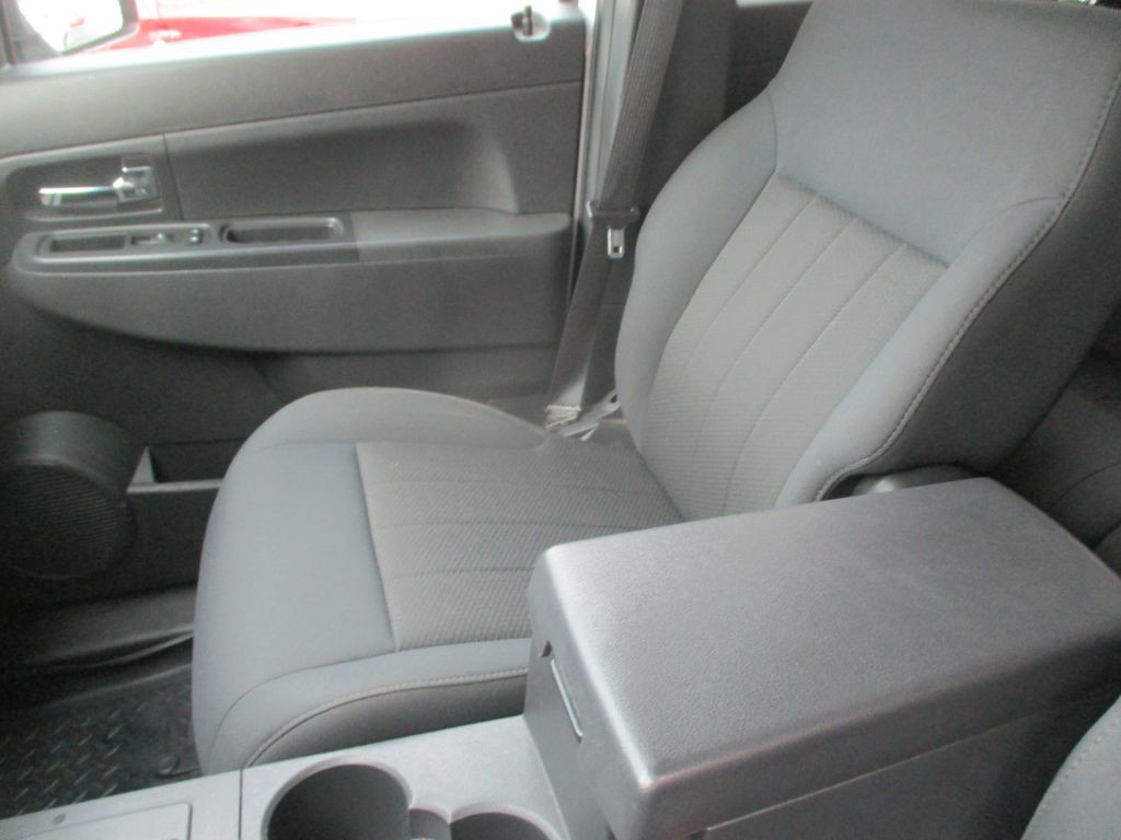 2011 Jeep Liberty Image 10