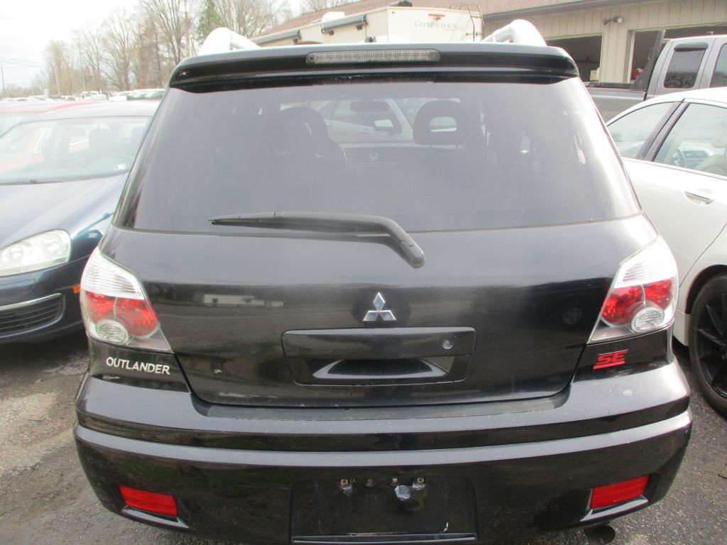 2006 Mitsubishi Outlander Image 7