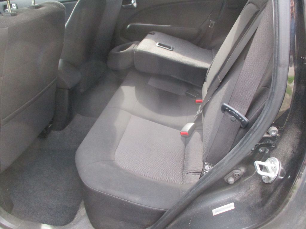 2006 Mitsubishi Outlander Image 9