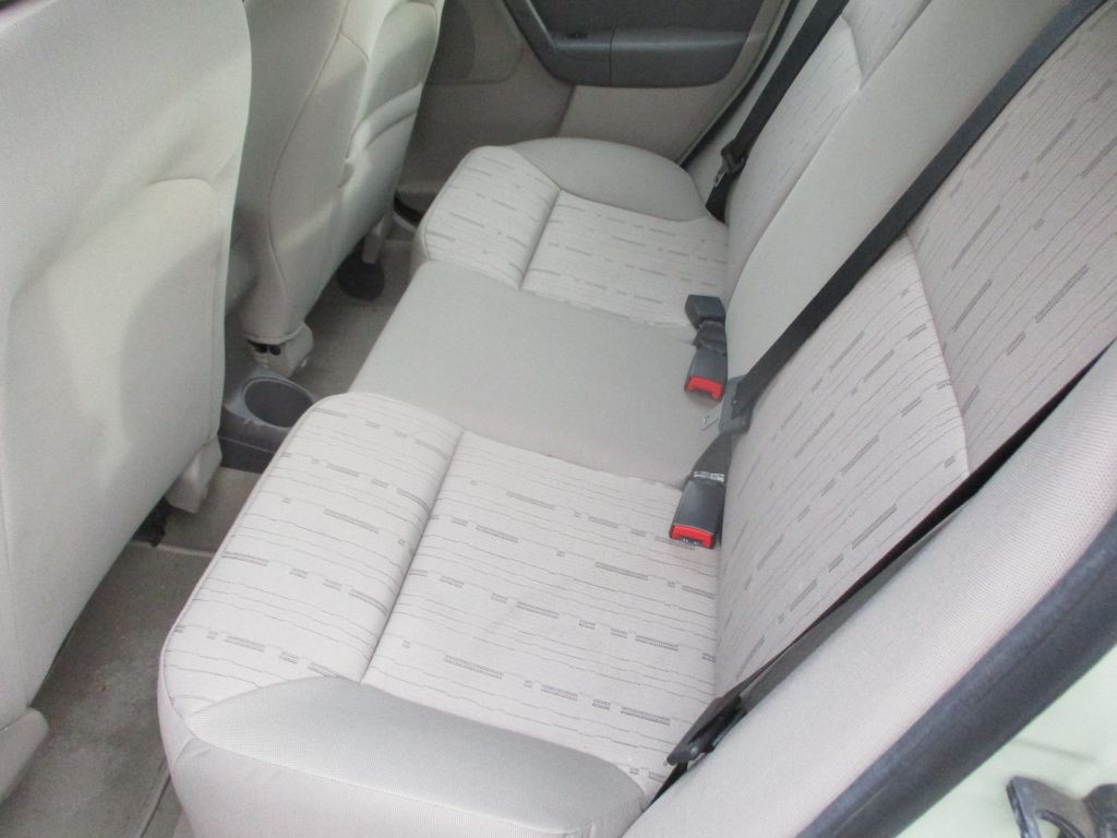 2010 Ford Focus Image 7