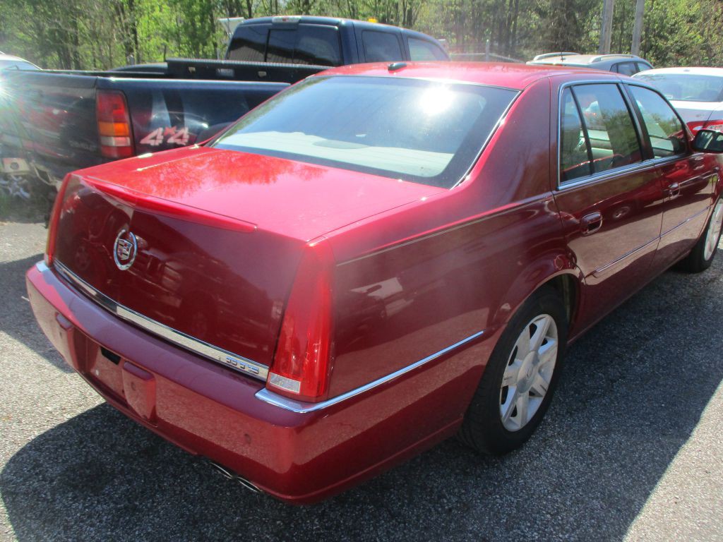 2007 Cadillac DTS Image 4