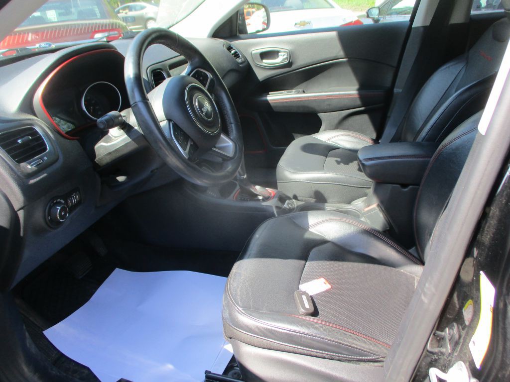 2018 Jeep Compass Image 13