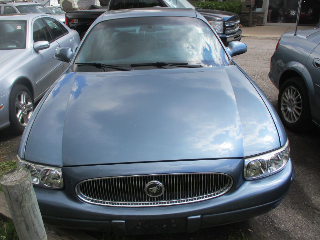 2001 Buick LeSabre Image 2