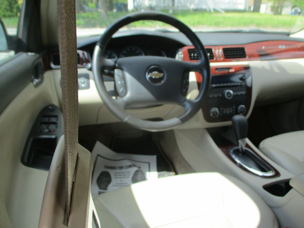 2009 Chevrolet Impala Image 8