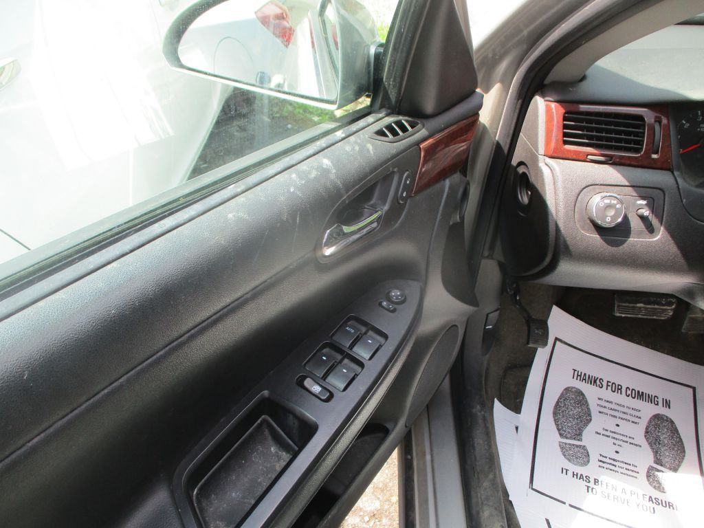 2007 Chevrolet Impala Image 10