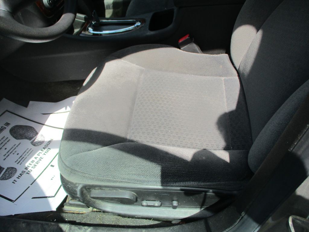 2007 Chevrolet Impala Image 12
