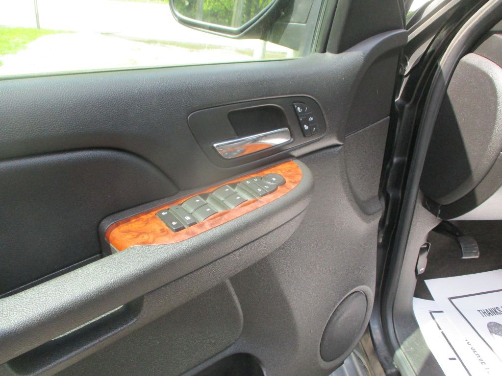 2008 Chevrolet Tahoe Image 10