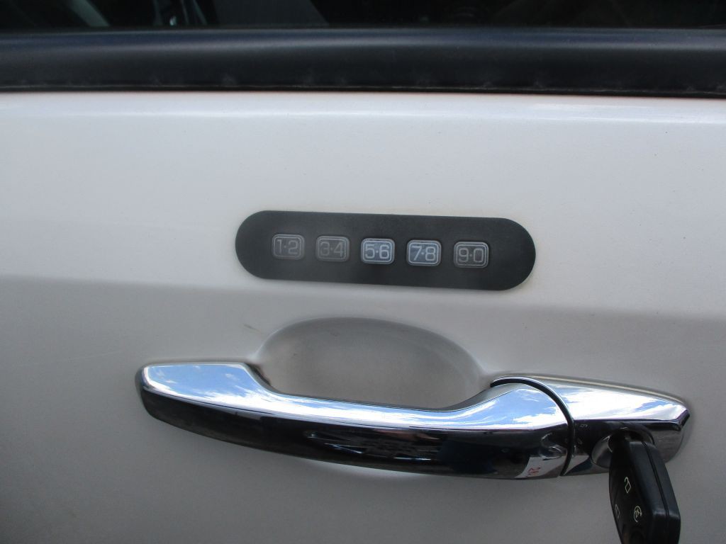 2011 Ford Edge Image 9