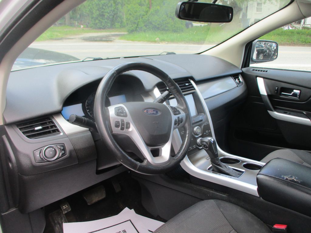 2011 Ford Edge Image 11