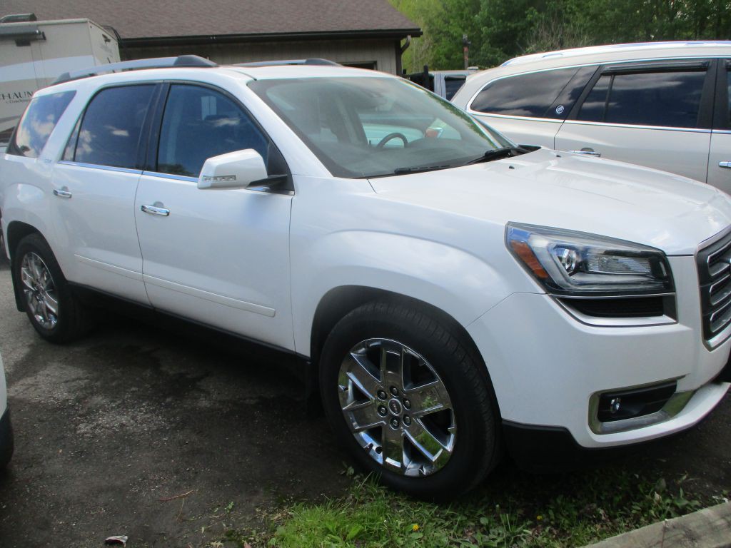 2017 GMC Acadia Image 1