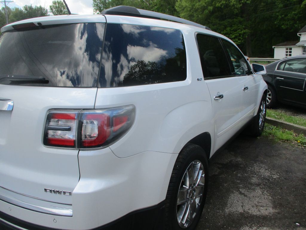 2017 GMC Acadia Image 7