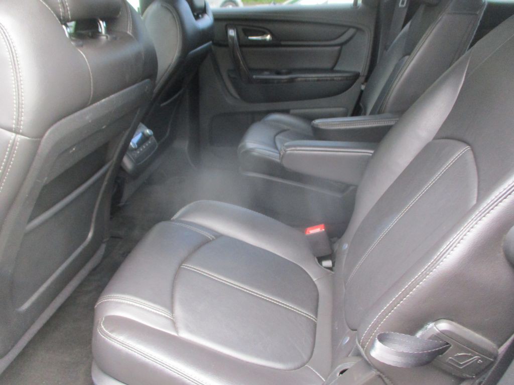 2017 GMC Acadia Image 10