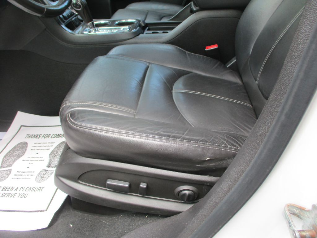 2017 GMC Acadia Image 14
