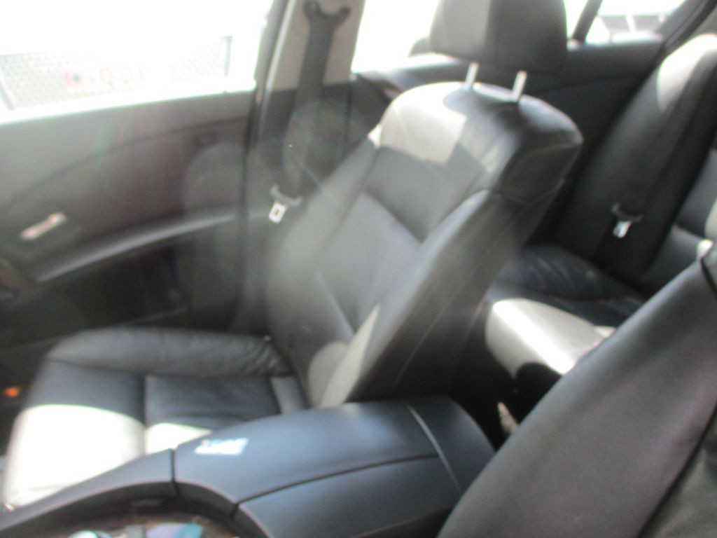 2004 BMW 5 Series Image 13