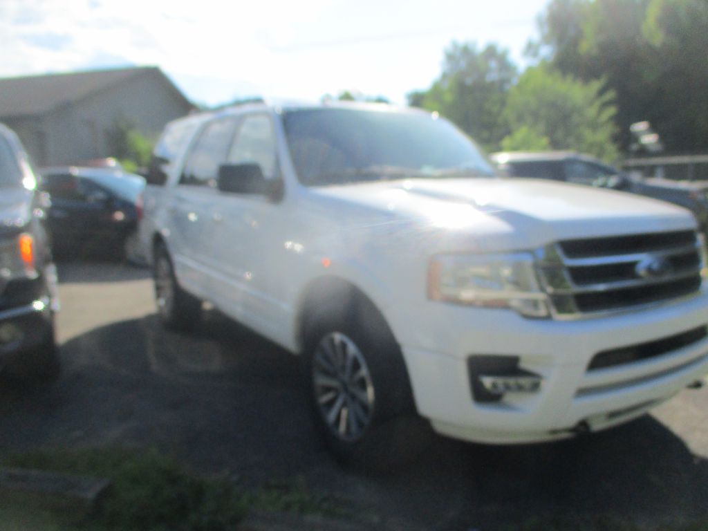 2017 Ford Expedition Image 2