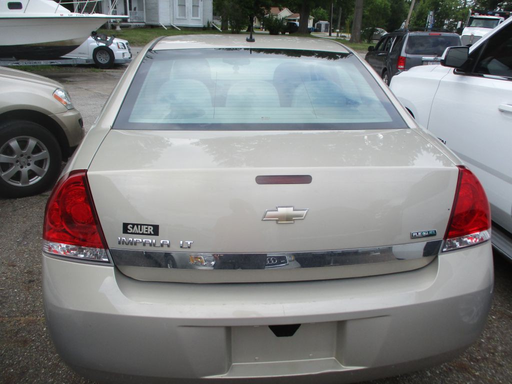 2011 Chevrolet Impala Image 6