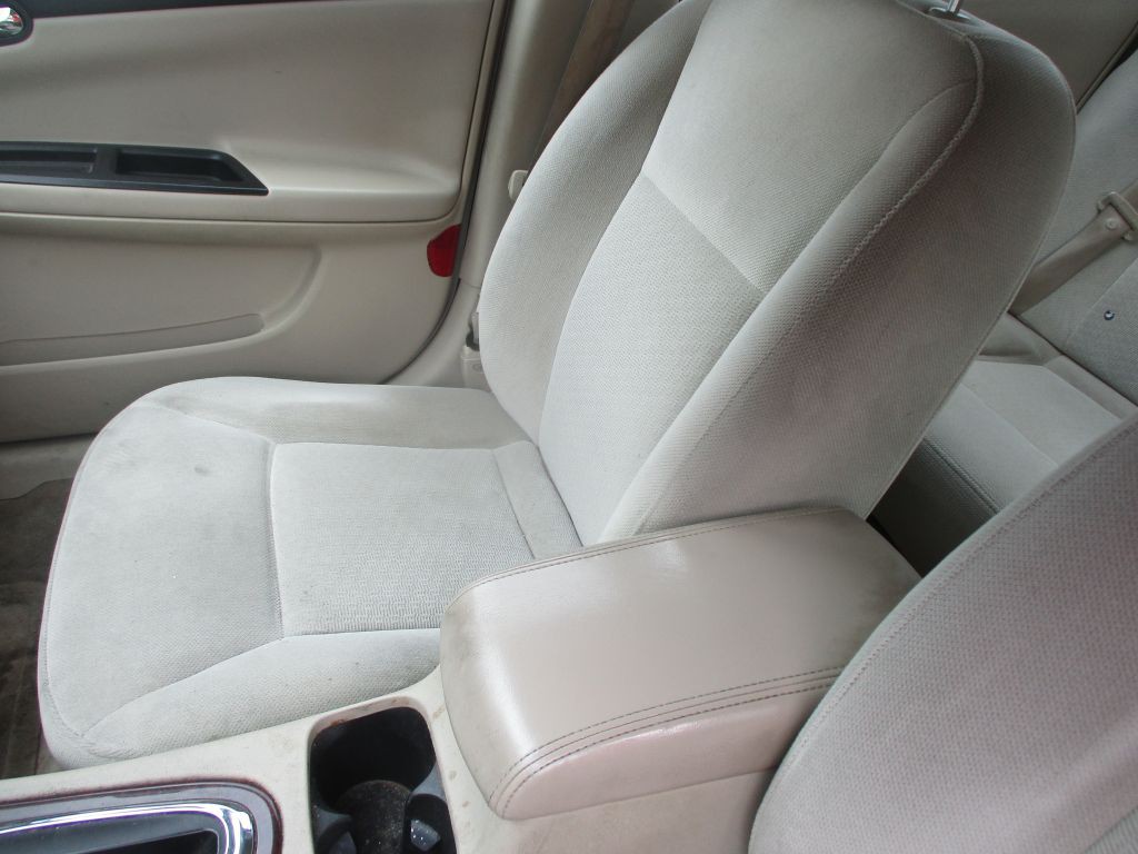 2011 Chevrolet Impala Image 15