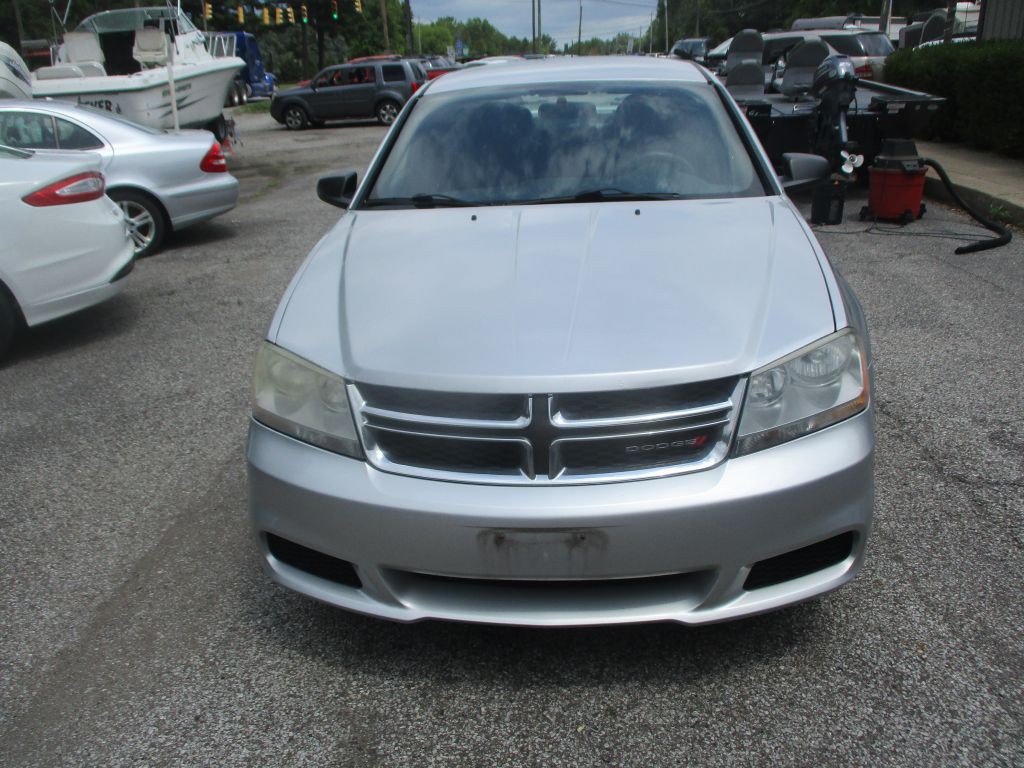 2012 Dodge Avenger Image 2