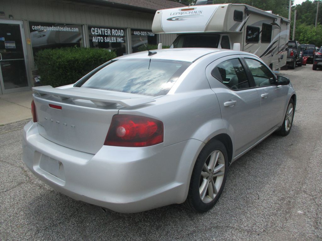 2012 Dodge Avenger Image 5