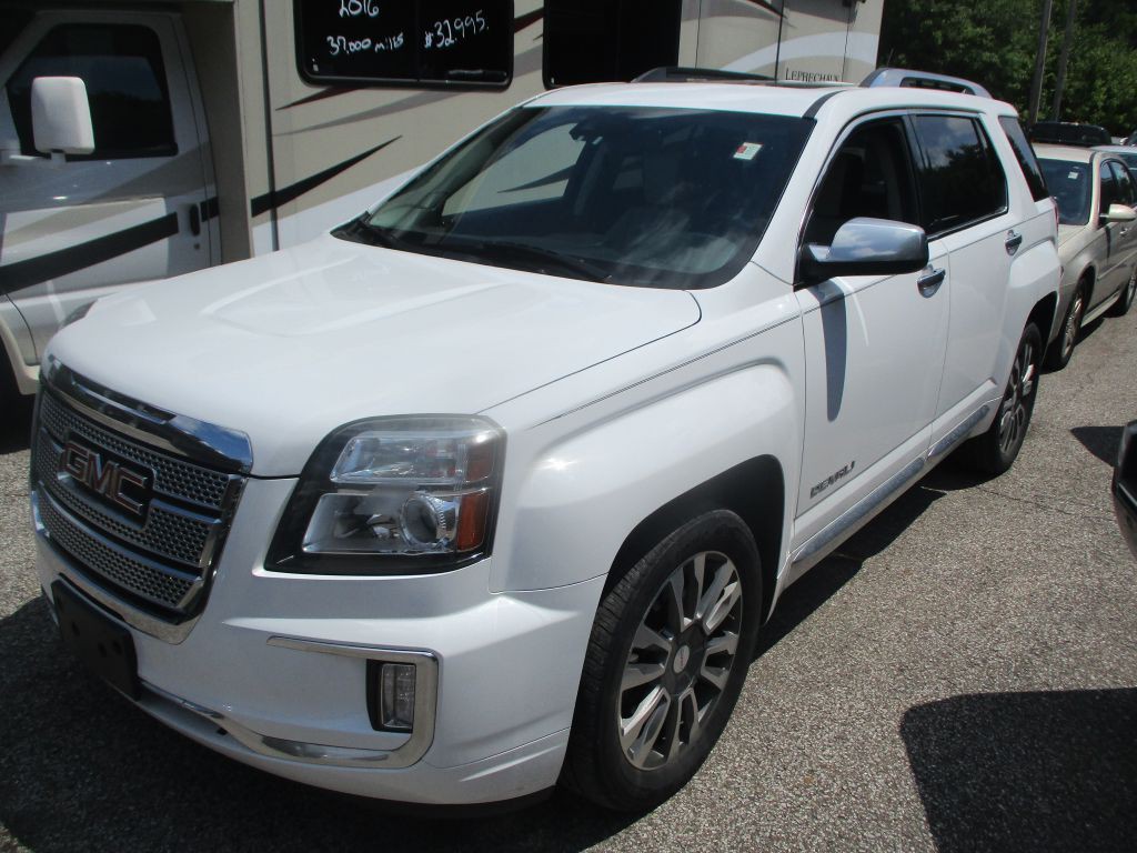2017 GMC Terrain Image 3
